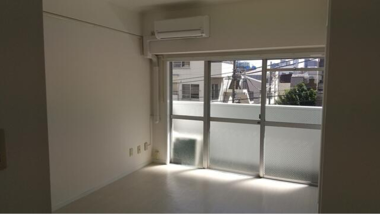 居室・リビング　白基調のお部屋