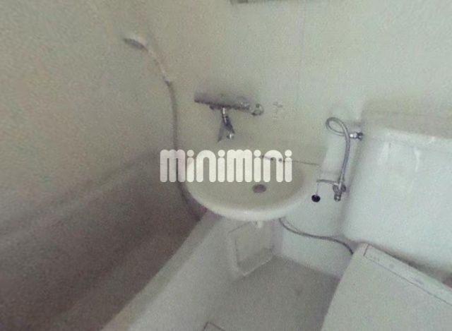 バス・シャワールーム　別号室の参考写真