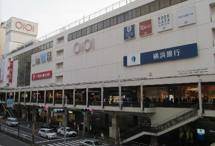 ショッピングセンター　町田マルイ（ショッピングセンター）まで547m