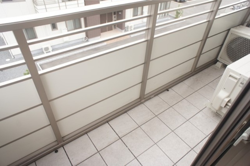 バルコニー　図面と現状に相違がある場合には現状を優先