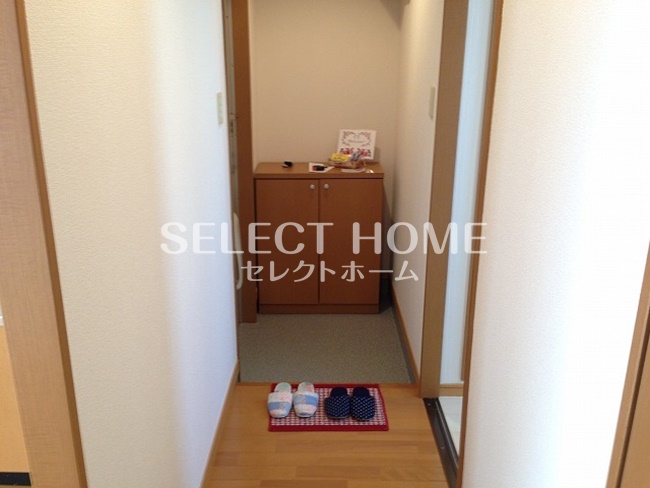 玄関　ゆったりとした玄関です 同型タイプ