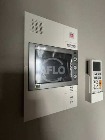 セキュリティ　WORVE大阪本町　モニター付きインターホン