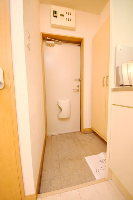 玄関　シューズボックスあります♪