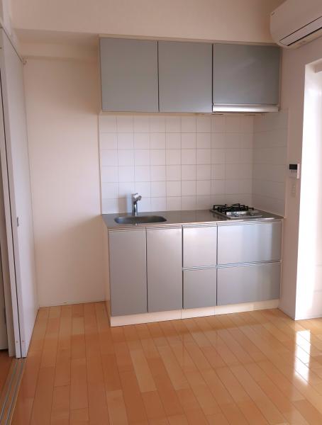 キッチン　２口ガスコンロのシステムキッチン