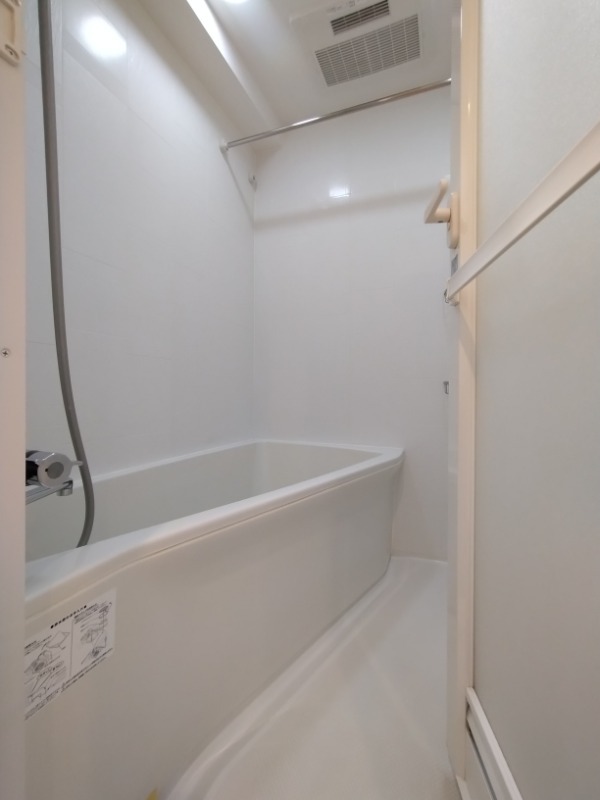 バス・シャワールーム　お風呂で日々の疲れを落としましょう