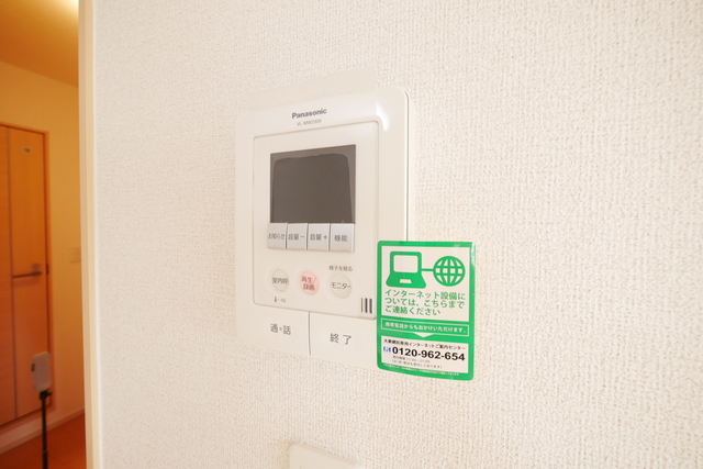 セキュリティ　★モニター付きインターホンで防犯面も安心です★