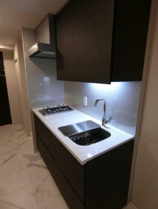 キッチン　システムキッチン。