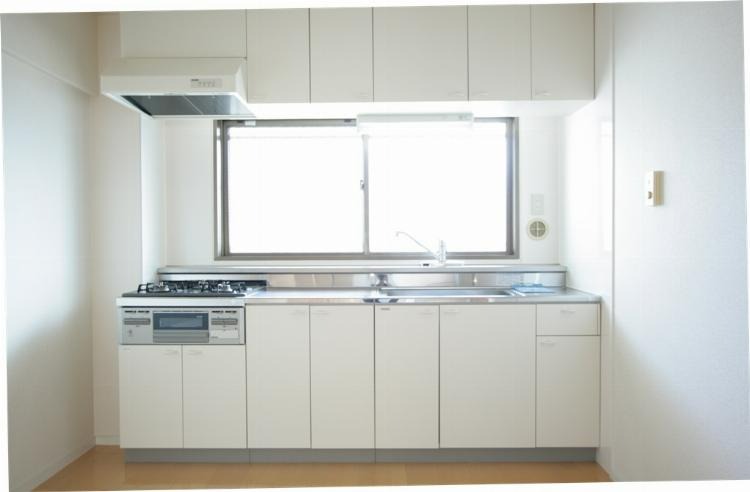 キッチン　３口ガスコンロ☆