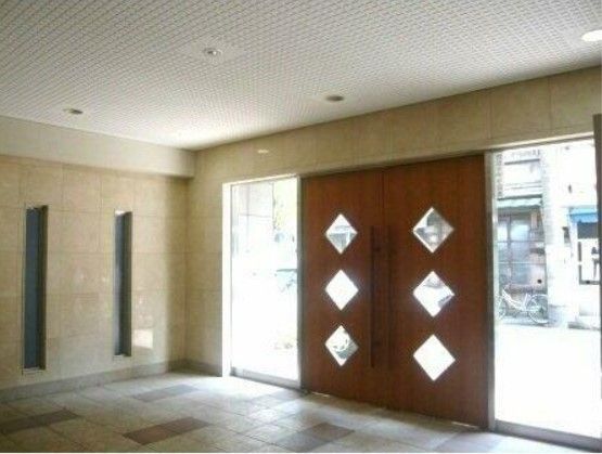 エントランス　スカイコート銀座東第2