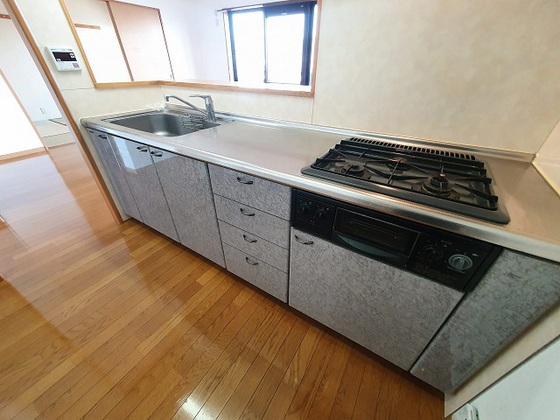 キッチン　※別部屋の写真です