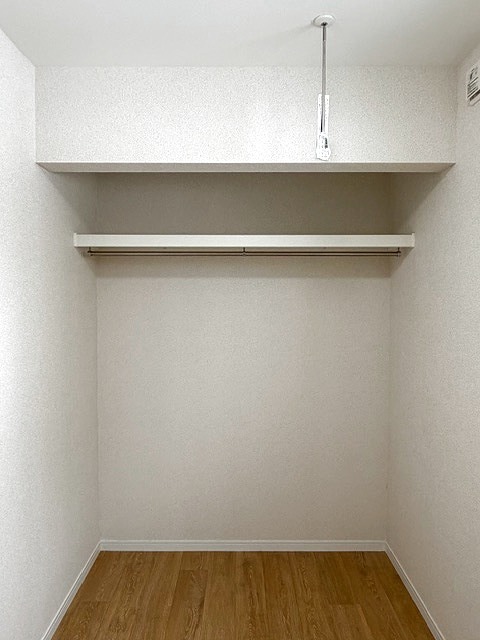 収納　写真は別部屋となります。