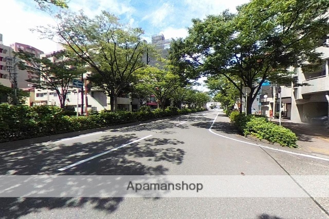 その他　前面道路（その他）まで0m