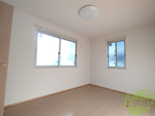 その他部屋・スペース　洋室も６帖ございます。寝室としてご利用できます。