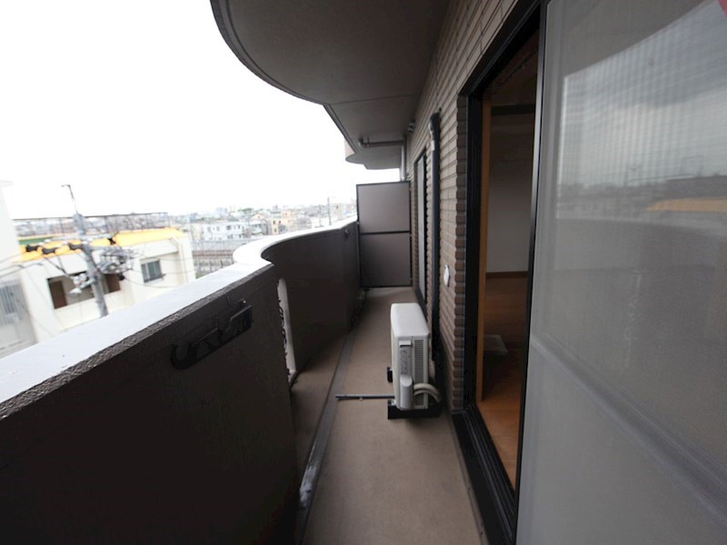 バルコニー　バルコニー　南向き