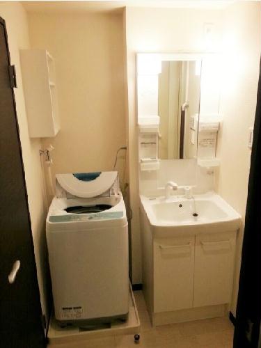 洗面設備　洗濯機、独立洗面台付き