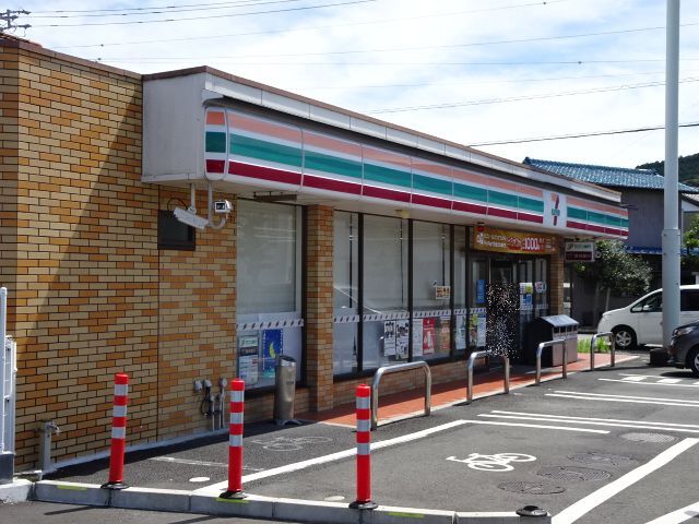 コンビニ　セブンイレブン　金谷河原店（コンビニ）まで800m