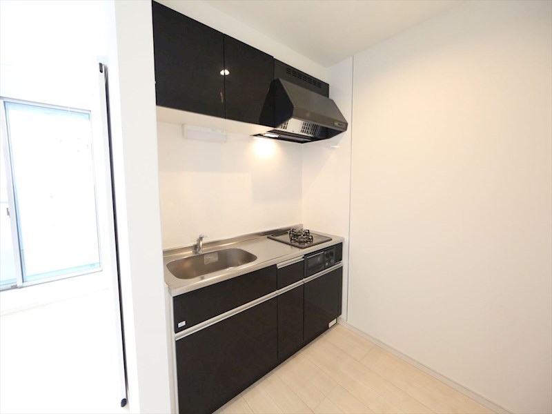 キッチン　システムキッチン（ガス2口コンロ・グリル付）