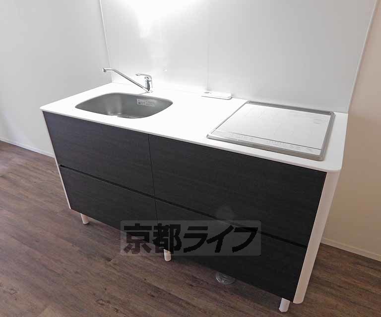 キッチン　白黒のモノトーンキッチンです。