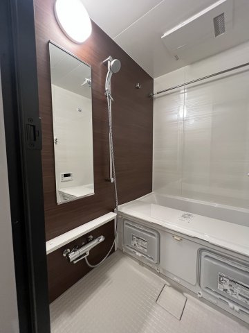 バス・シャワールーム　バスルーム