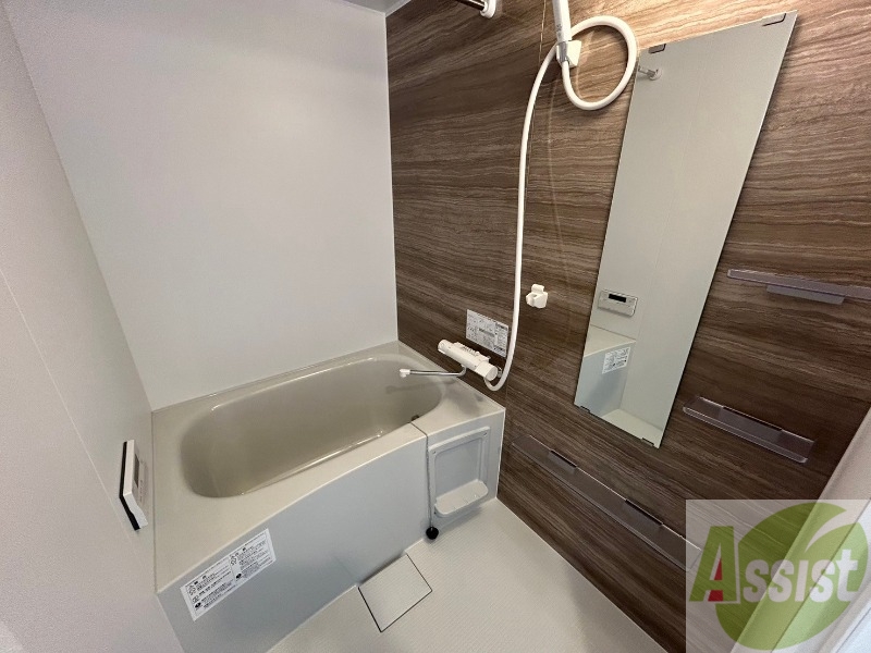 バス・シャワールーム　疲れを癒すには湯船でゆっくりするのが良いですよ。