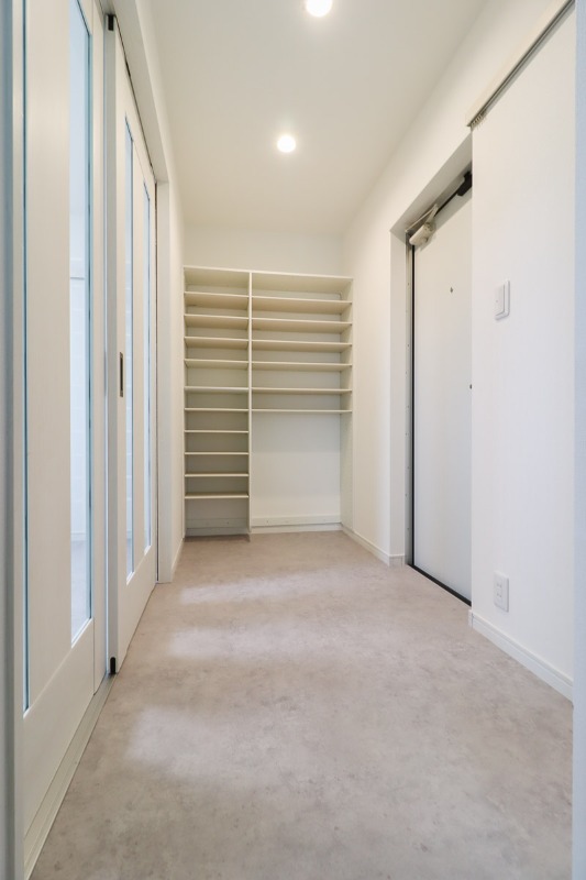 玄関　図面と現状に相違がある場合には現状を優先