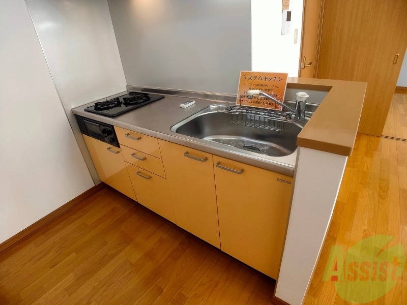 キッチン　お手入れがしやすいガスシステムキッチンです！