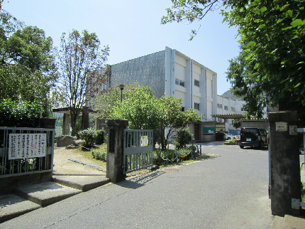 小学校　大津市立志賀小学校（小学校）まで979m