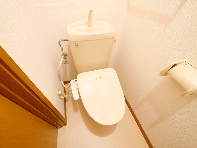 トイレ　コンパクトで使いやすいトイレです
