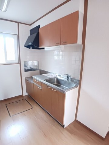 キッチン　コンパクトなキッチンで掃除もラクラク