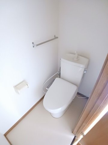 トイレ　シンプルで使いやすいトイレです