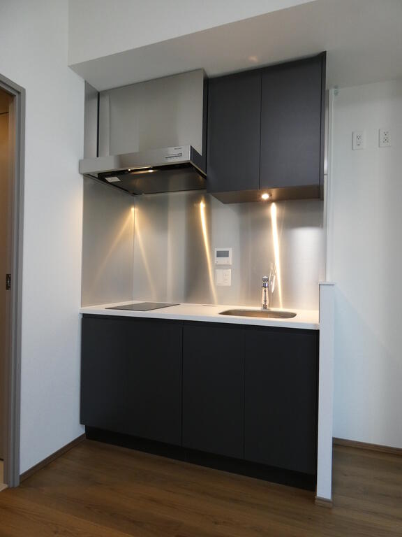 キッチン　コンパクトなキッチンで掃除もラクラク