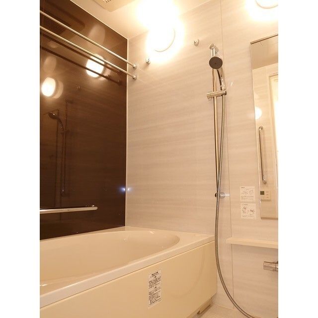 バス・シャワールーム　浴室