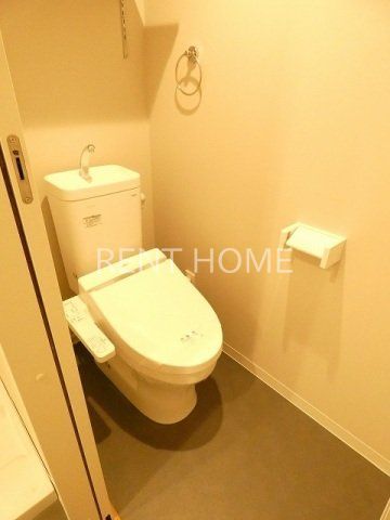 トイレ　ウォシュレット付き