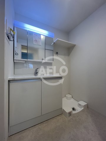 洗面設備　スプランディッドライズ新大阪ノース　洗面台