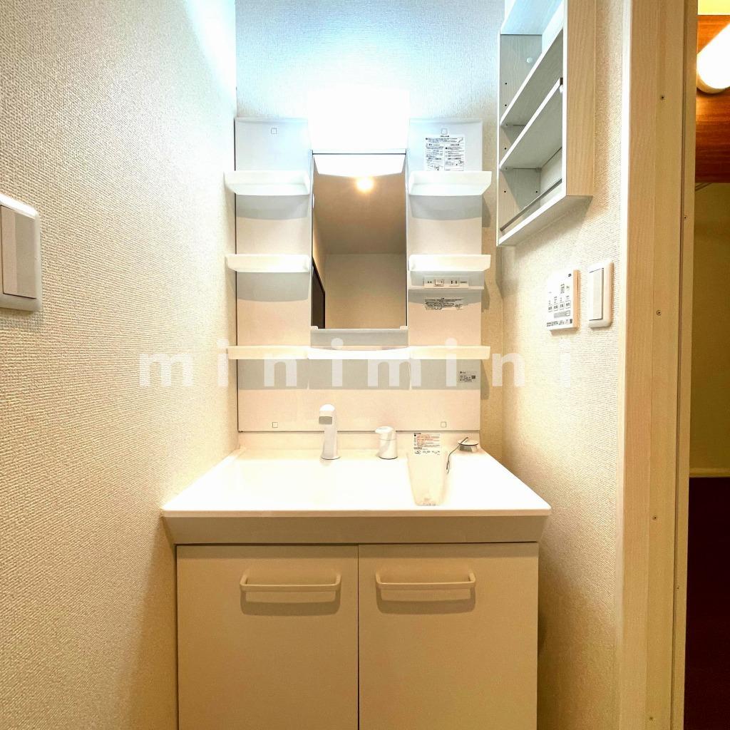 洗面設備　※写真は別号室のものですので現状優先させていただきます。