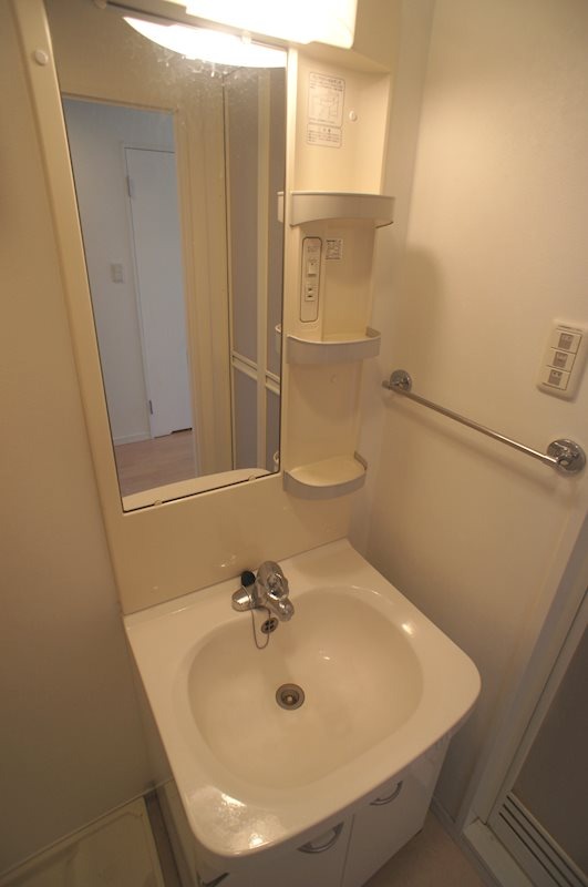 洗面設備　同型タイプ