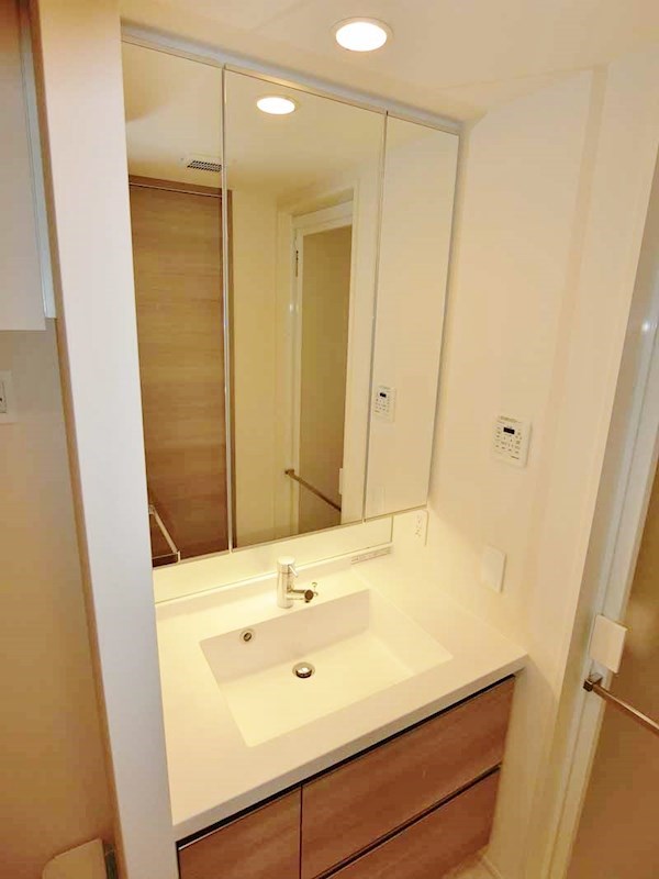 洗面設備　参考写真