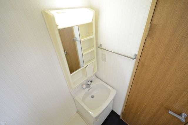 洗面設備　独立洗面台付き♪