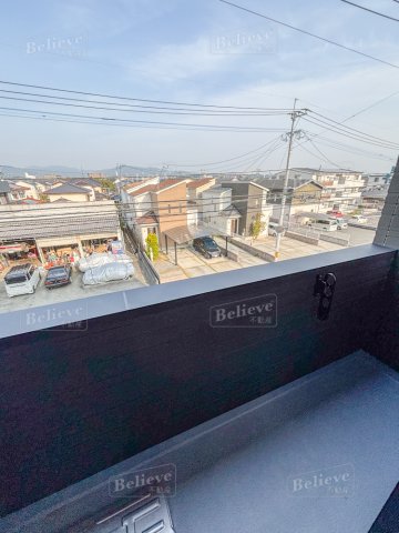 バルコニー　日当たりの良いバルコニー♪