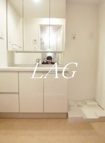 洗面設備　独立洗面台です。