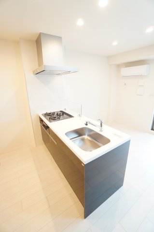 キッチン　※同物件・同タイプの写真です。※反転タイプ