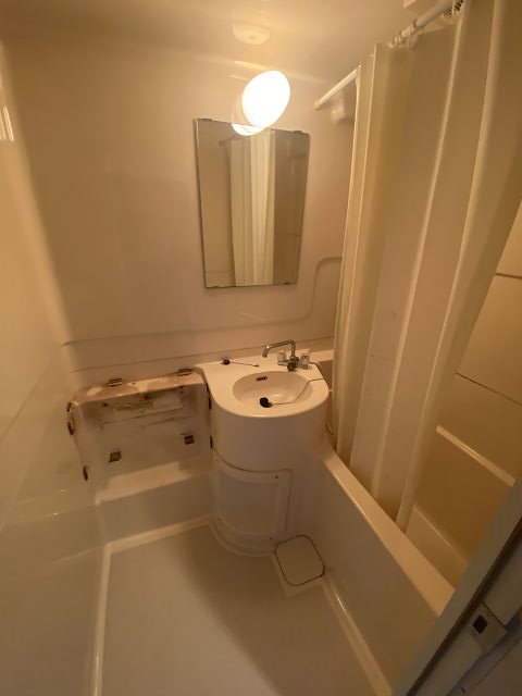 バス・シャワールーム　お風呂です