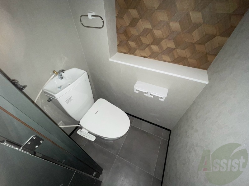 トイレ　シャワートイレになっているので快適です！