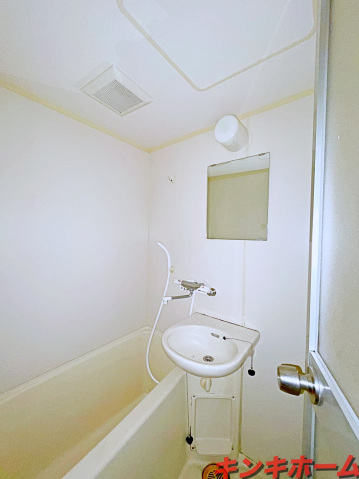 バス・シャワールーム　写真は別のお部屋です。