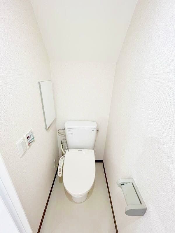 トイレ　内見の予約先はタウンハウジング池袋東口店になります★★