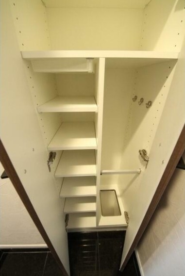 玄関　☆シューズボックス付き☆