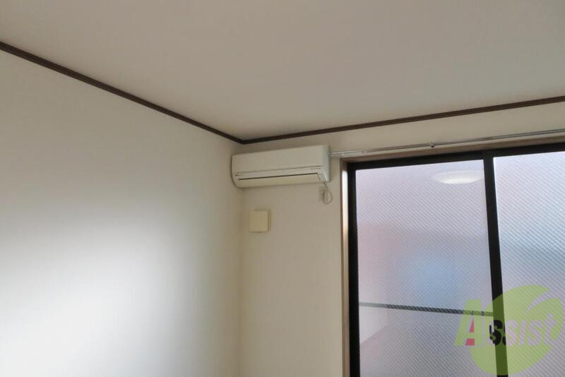 その他設備　エアコンも１基備わっております。必需品ですね。