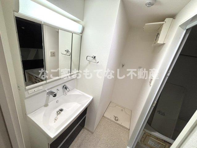 洗面設備　※写真は別号室