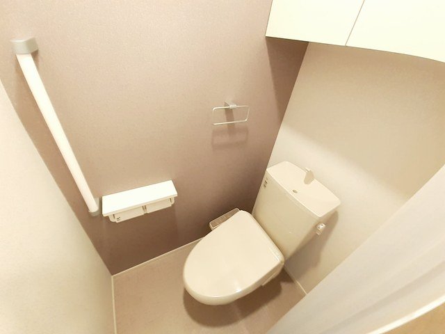トイレ　シンプルで使いやすいトイレです