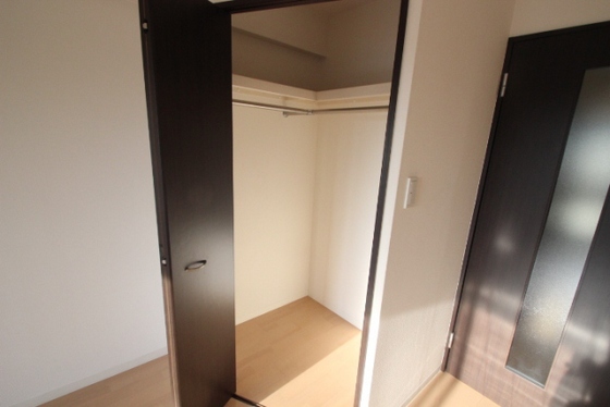収納　※別部屋の写真です